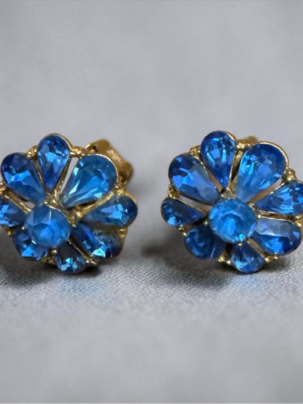 Classic Blue Crystal Flower Clip-on Earrings - Gold Setting
